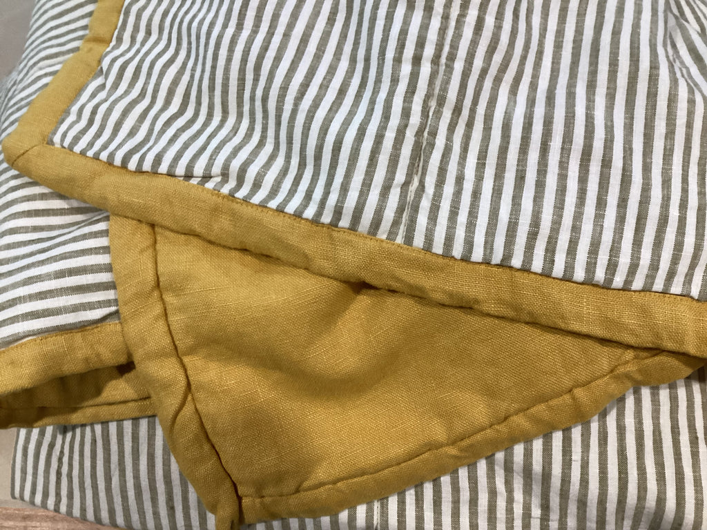 Linen Quilt