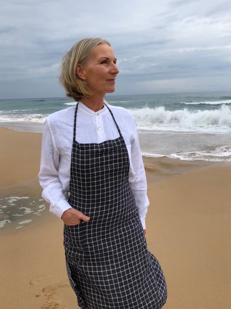 Miss Molly Linen Apron