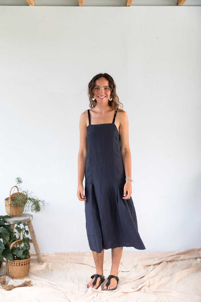 Vega Navy Linen Pleated Dress