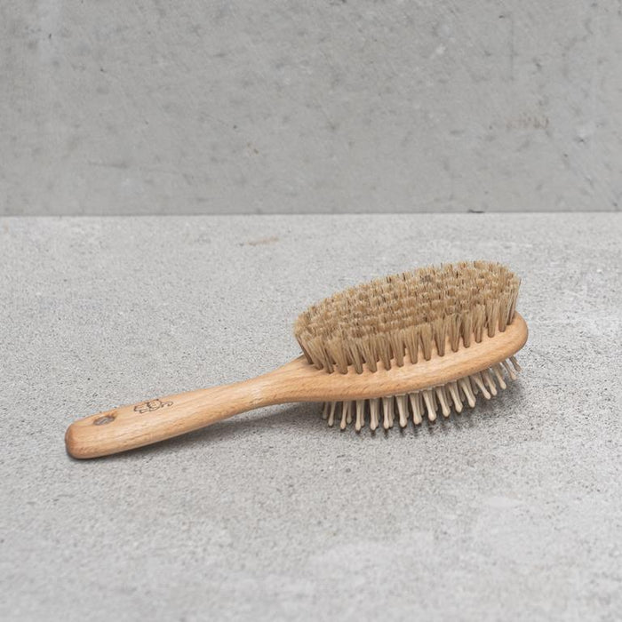 Animal Brush Wood & Hair