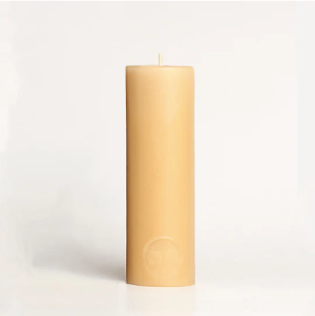 Queen B 15cm Pillar Beeswax Candle | 40hr Burn Time